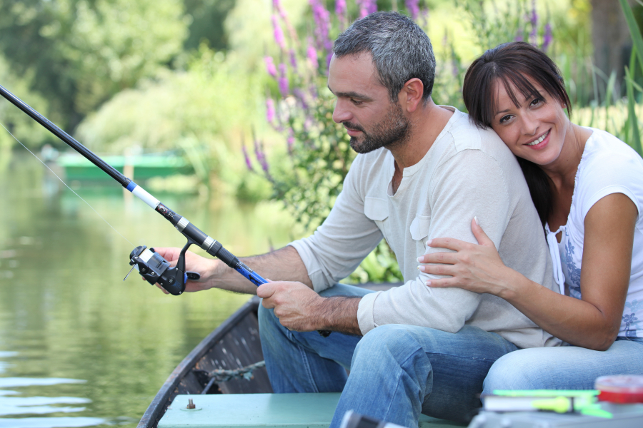 camping avec etang de peche Maine et Loire